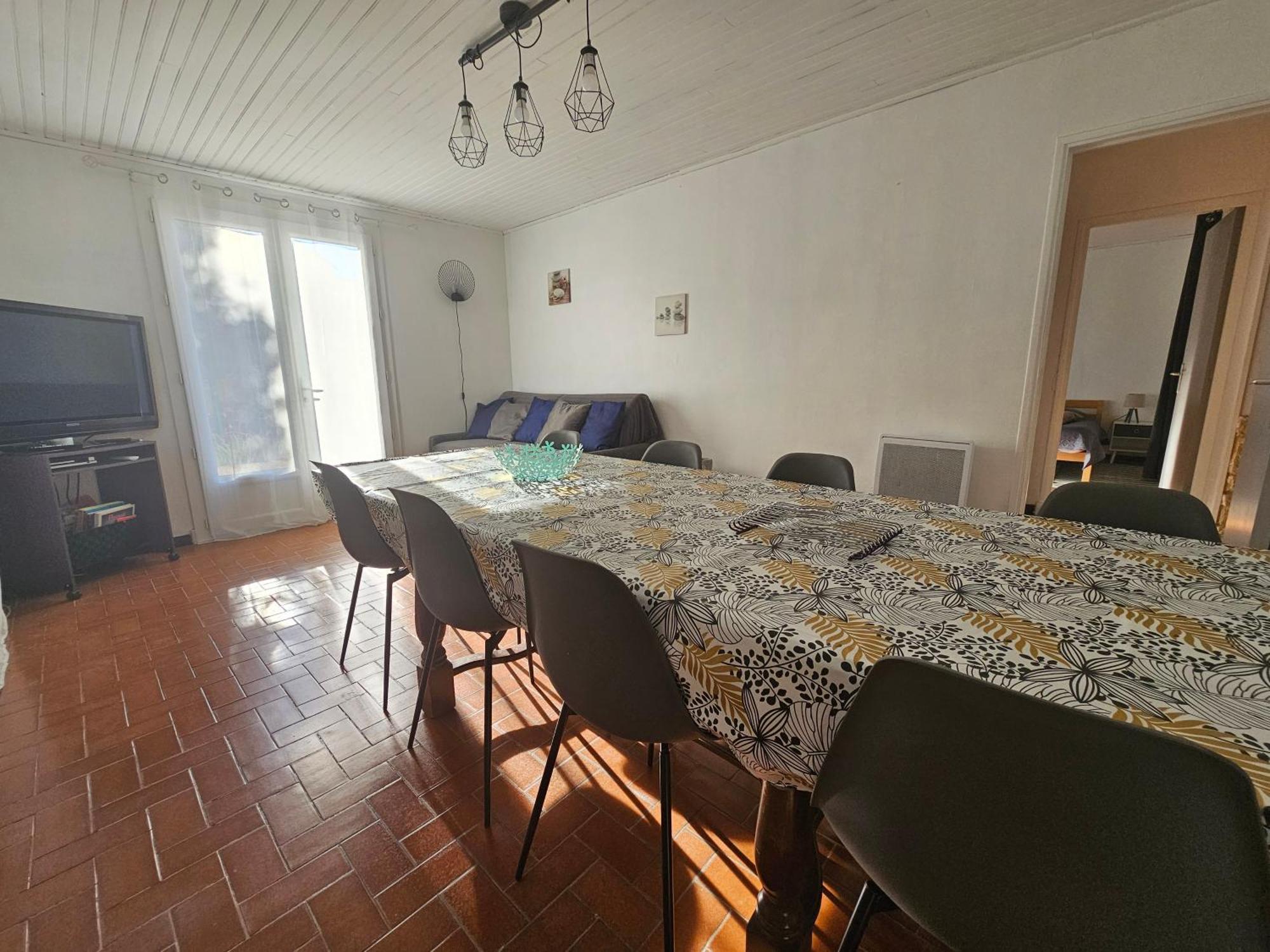 Location Saisonniere Apartment Coursan Exterior photo
